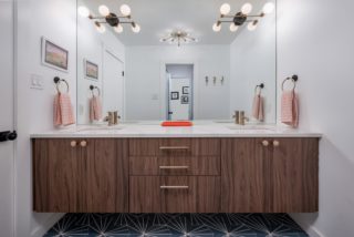 Modern Bathroom designed by Jay Corder Architect