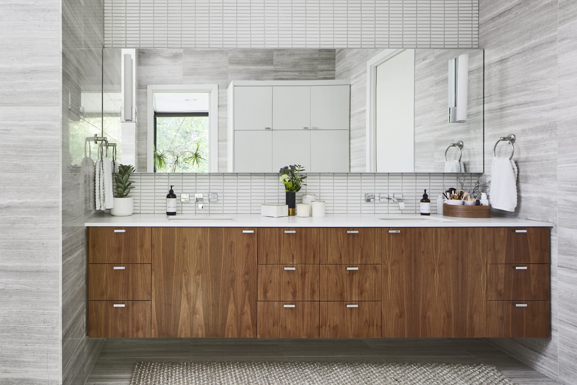 Updated Modern Bathroom Pecos Residence designed by Austin Architect Jay Corder