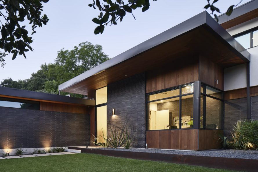 Great Curb Appeal with view of Exterior Modern Home in Austin, Texas designed by Jay Corder Architect